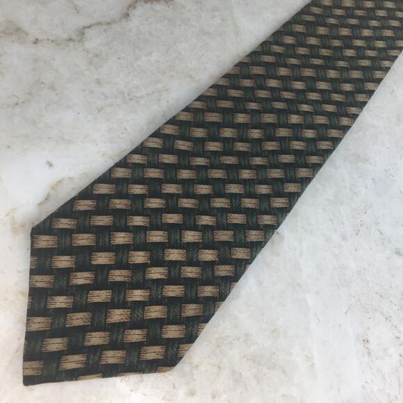 BILL BLASS ALL SILK NECKTIE - Picture 4 of 8